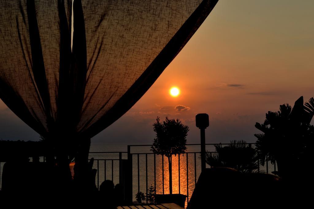 Scirocco Bed & Breakfast Cefalu Ngoại thất bức ảnh