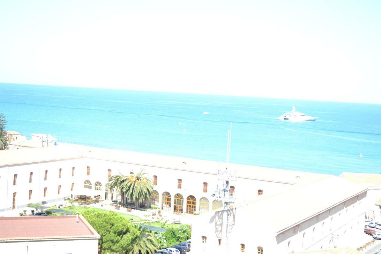 Scirocco Bed & Breakfast Cefalu Ngoại thất bức ảnh